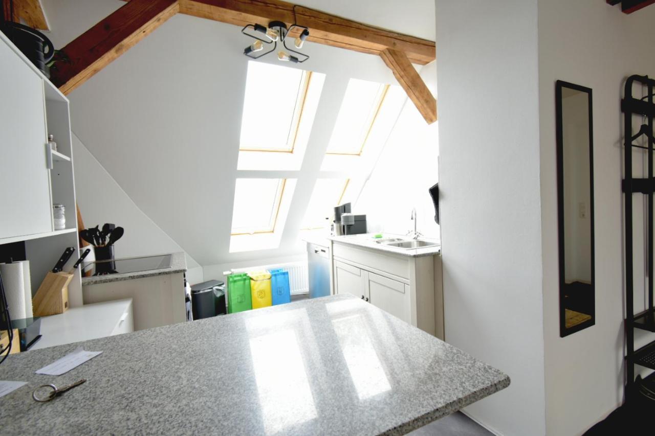 Black Billard L Loft Fuer 2-4 Personen L Wohlfuehlen In Altstadtnaehe *