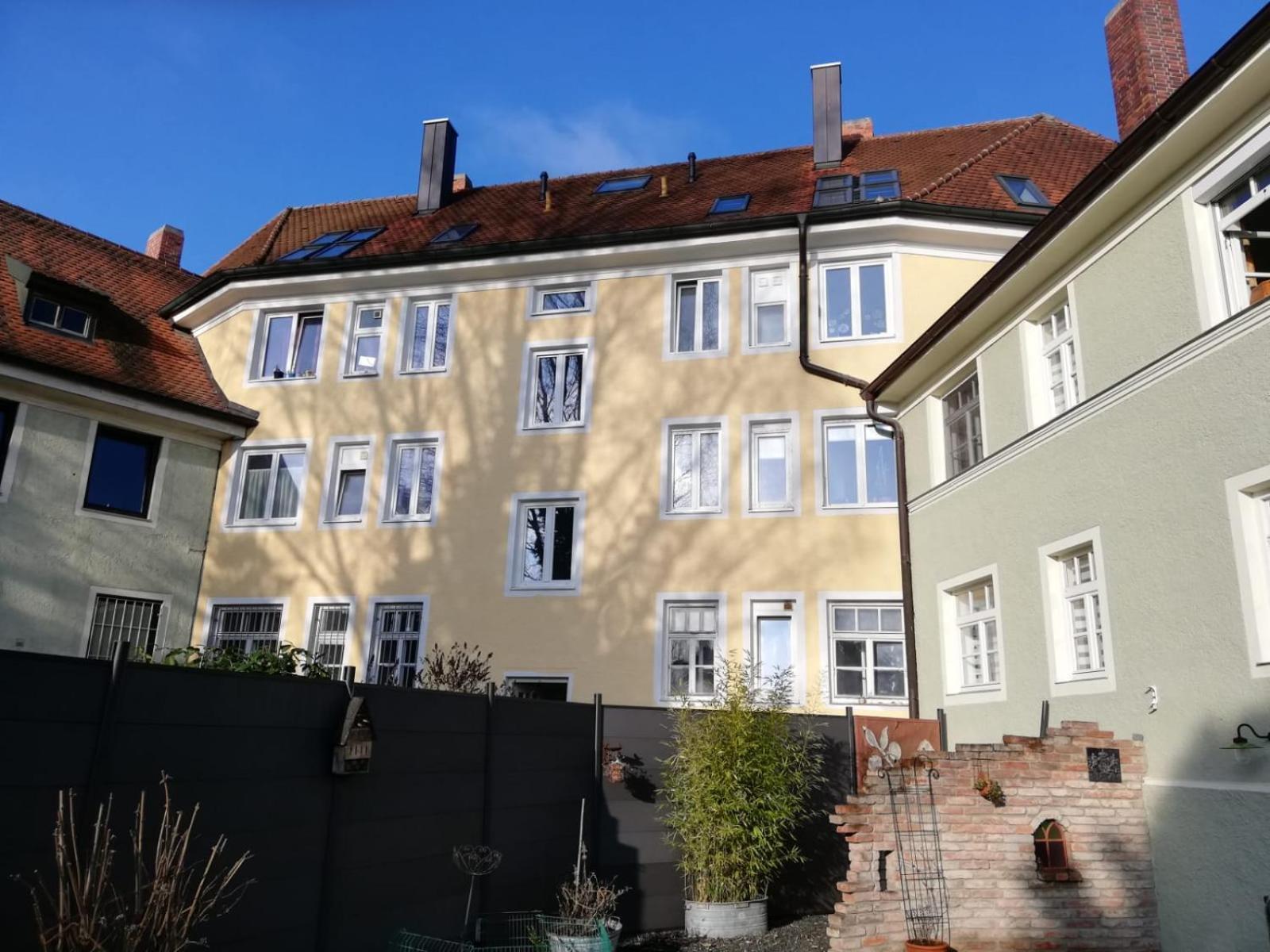 Apartment Black Billard L Loft Fuer 2-4 Personen L Wohlfuehlen In Altstadtnaehe Landshut