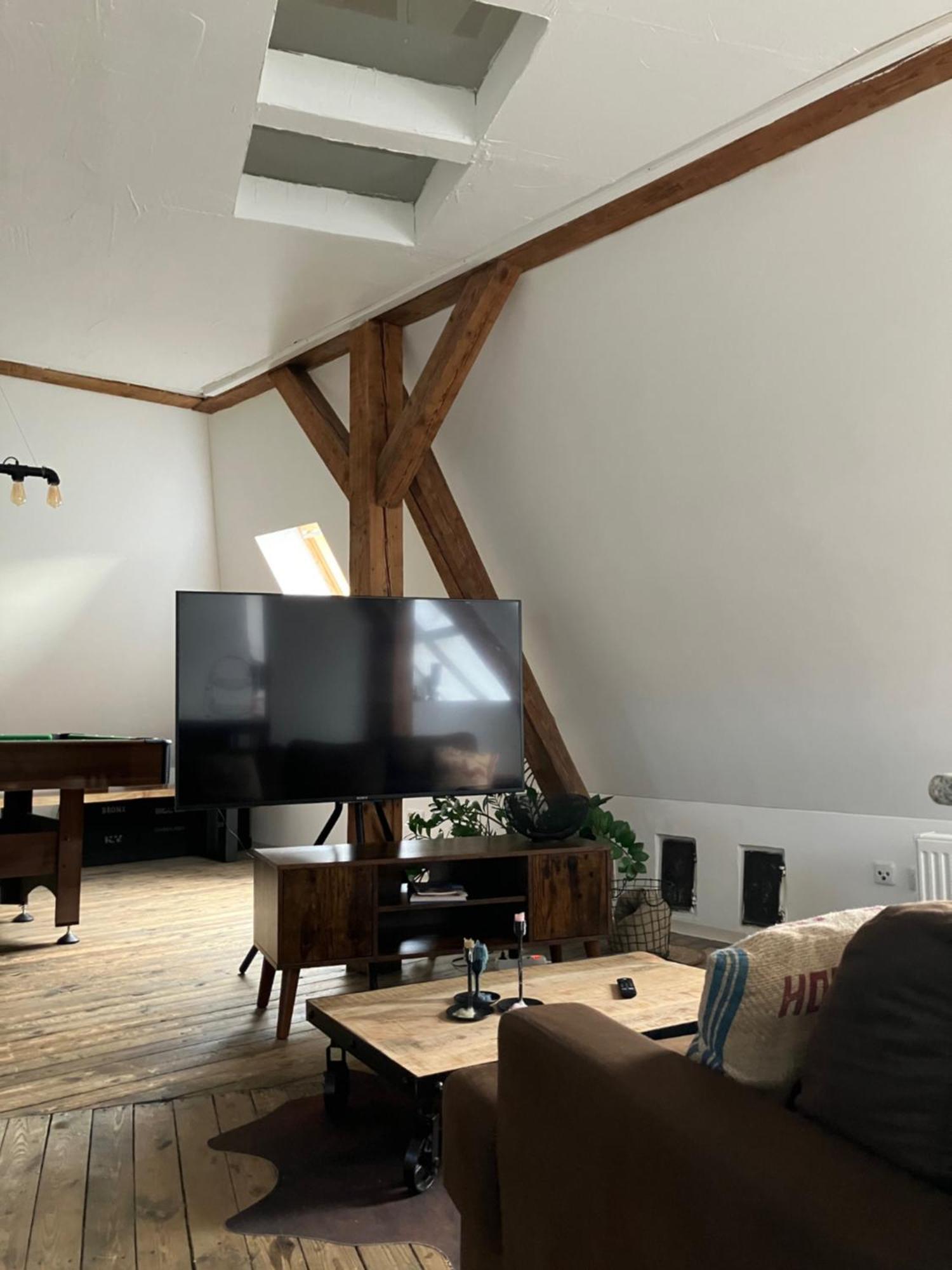 Apartment Black Billard L Loft Fuer 2-4 Personen L Wohlfuehlen In Altstadtnaehe